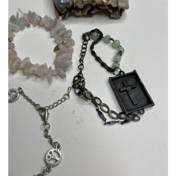 VTG‎ Bracelet Jewlery Bundle Lot Teal and Soft pink Colors - Picture 2 of 5